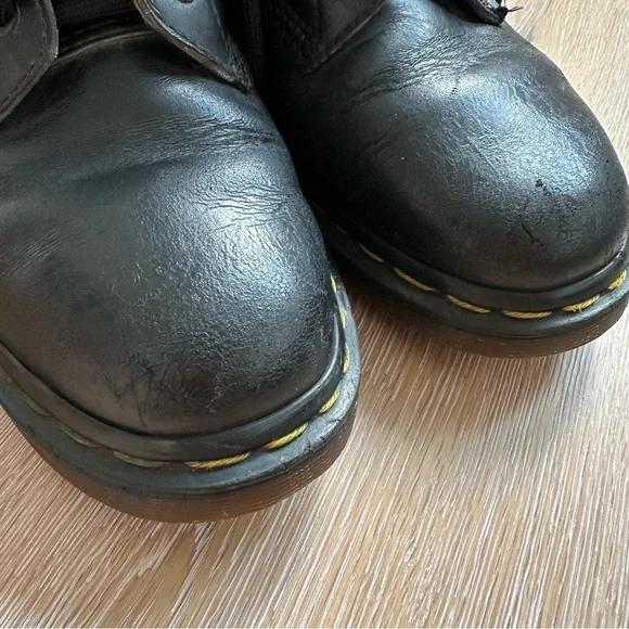 Vtg 90's 1460 Dr. Martens Boots Made in England 8 Eyelet Black UK 8 - Men’s US 9 - Picture 13 of 16